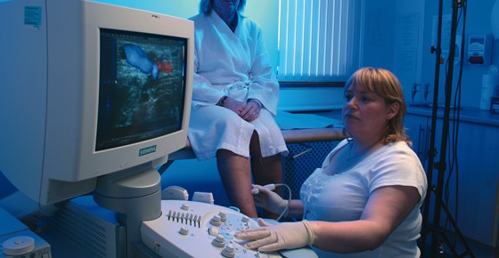 Vascular Technologists at The Whiteley Clinic scanning veins in the legs
