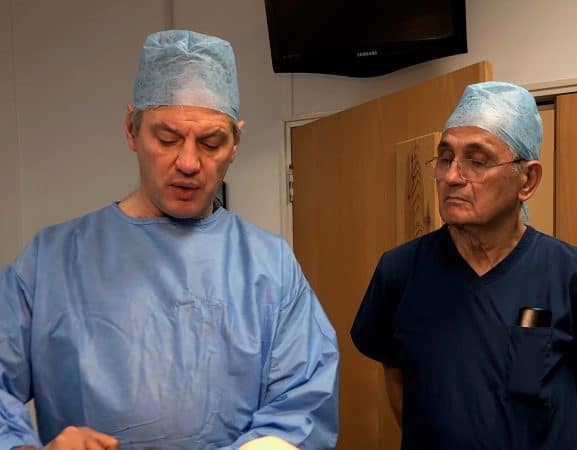 Prof Mark Whiteley demonstrating Endovenous Microwave Ablation EMWA Course College of Phlebology November 2019