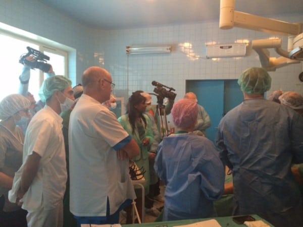 Delegates watch Prof Mark Whiteley operate with EVLT for varicose veins at XIII Romanian Congress of Phlebology