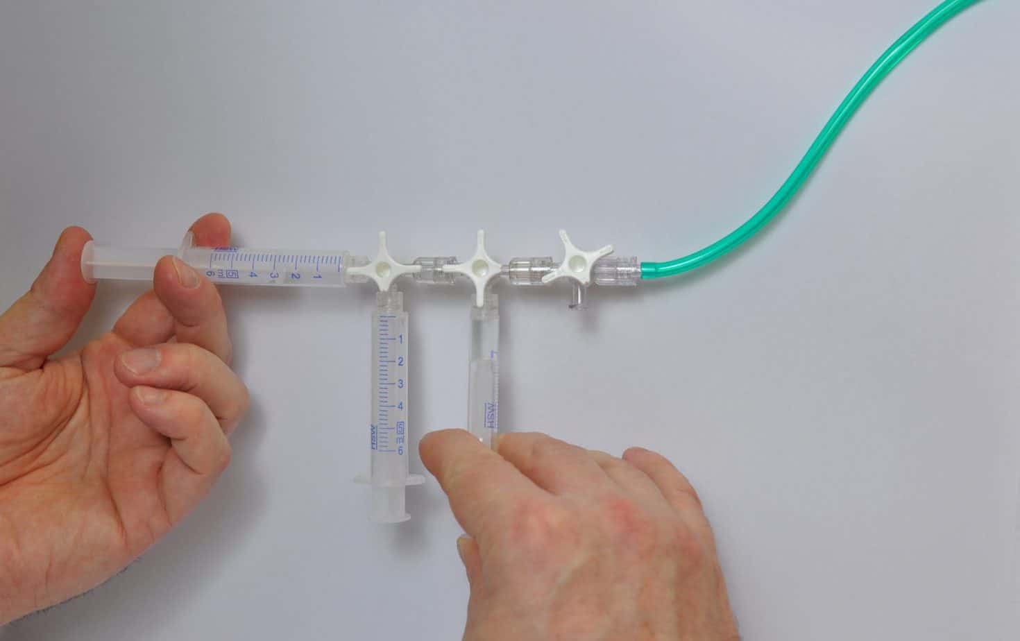 Whiteley-Patel Technique for making foam sclerotherapy for the treatment of varicose veins